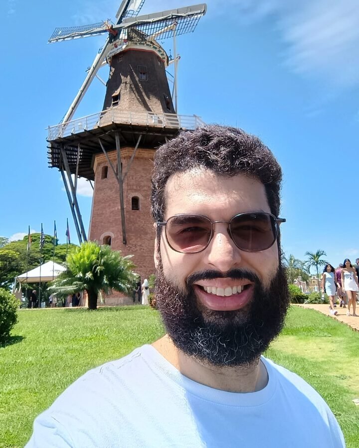 Vitor Mourão